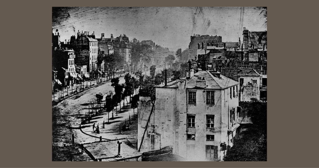 1838 photo of Paris